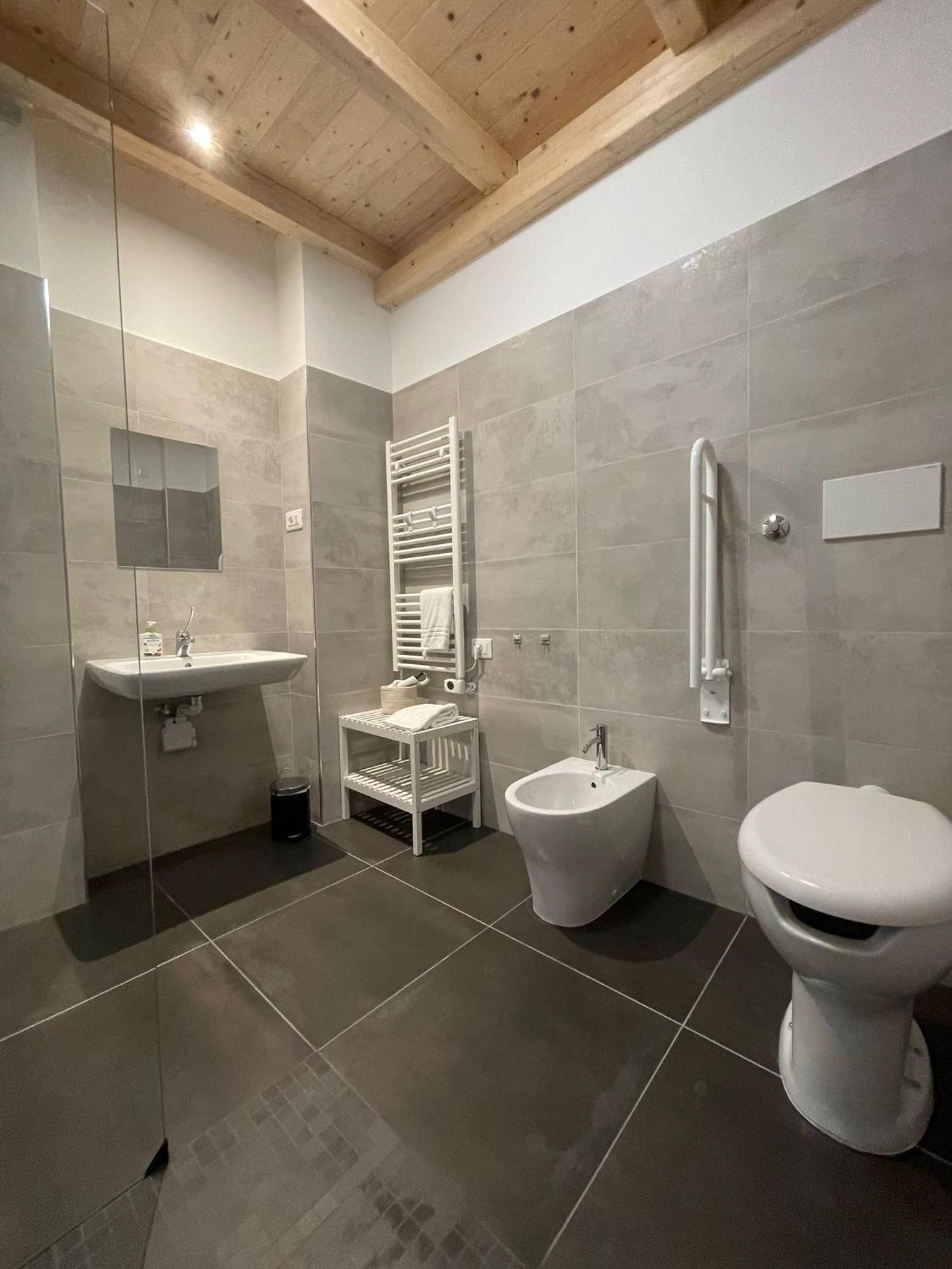 Aloe Comfort Rooms Pescara Exterior foto